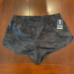 DSG black camo XL running shorts 3” NWT
